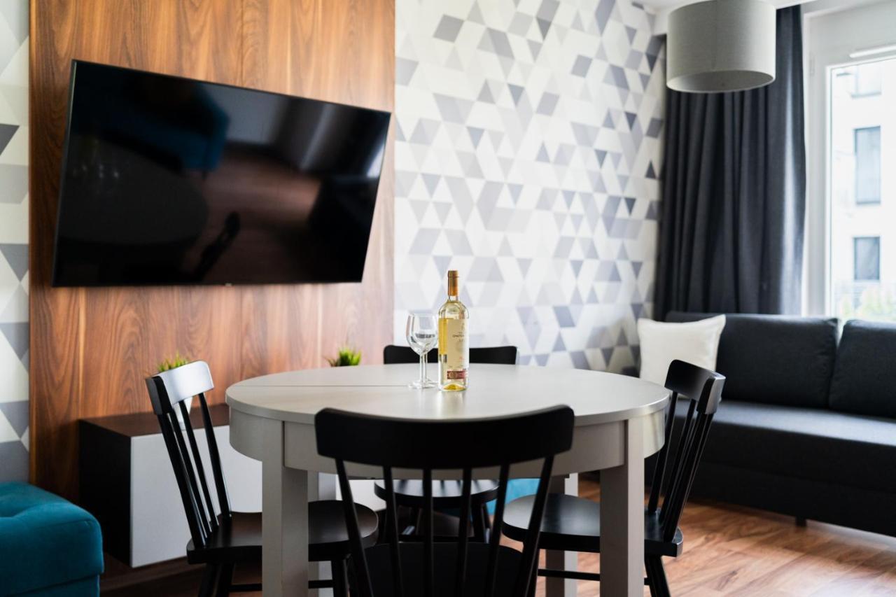Big Apart - Atal Towers - 3 Rooms - Private Parking Place Wroclaw Exterior photo